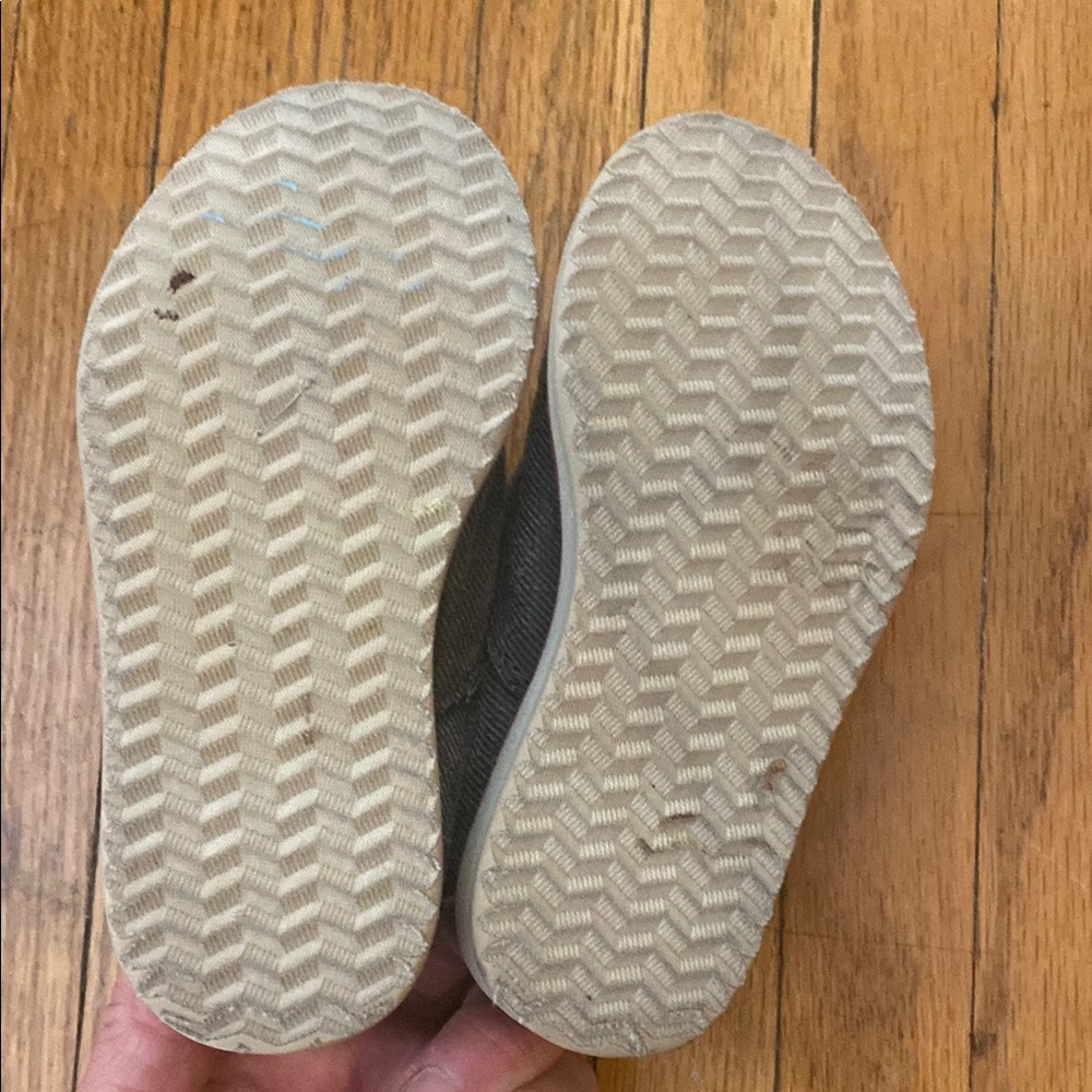 Toms Kids shoes in Denim Gray and Red Toddle 7 - Picture 5 of 5